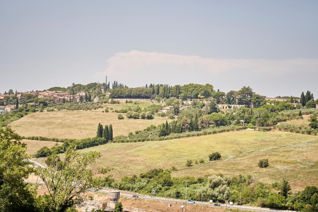 Azure Spot In Siena Centre - Apt Centrale Con Balcone Exterior foto